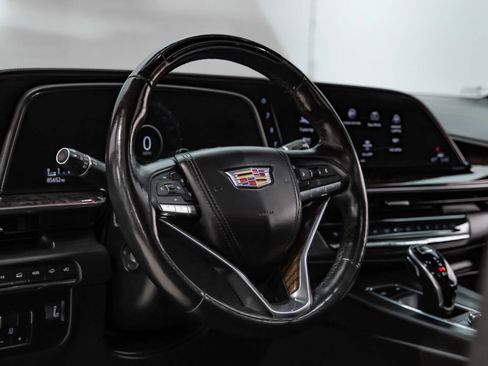 Used 2021 Cadillac Escalade Sport Platinum AWD/4WD image 17