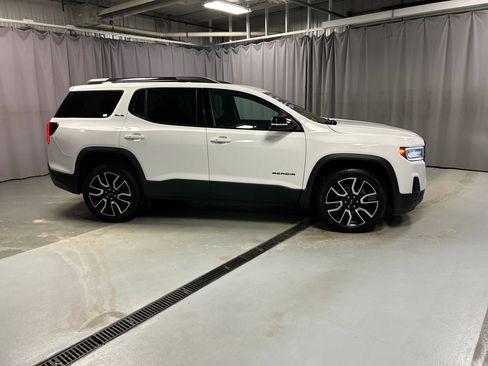 Used 2021 GMC Acadia SLE w/ Elevation Edition image 8