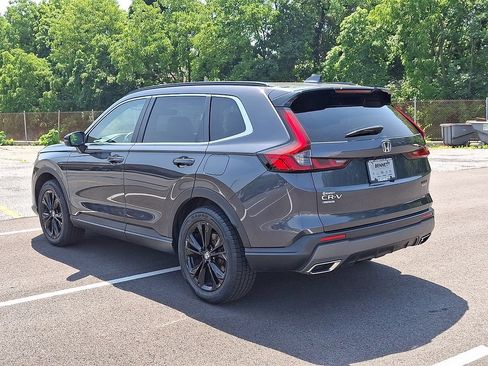 Used 2025 Honda CR-V Sport Touring image 4