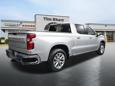 Used 2020 Chevrolet Silverado 1500 LTZ w/ LTZ Plus Package AWD/4WD image 5