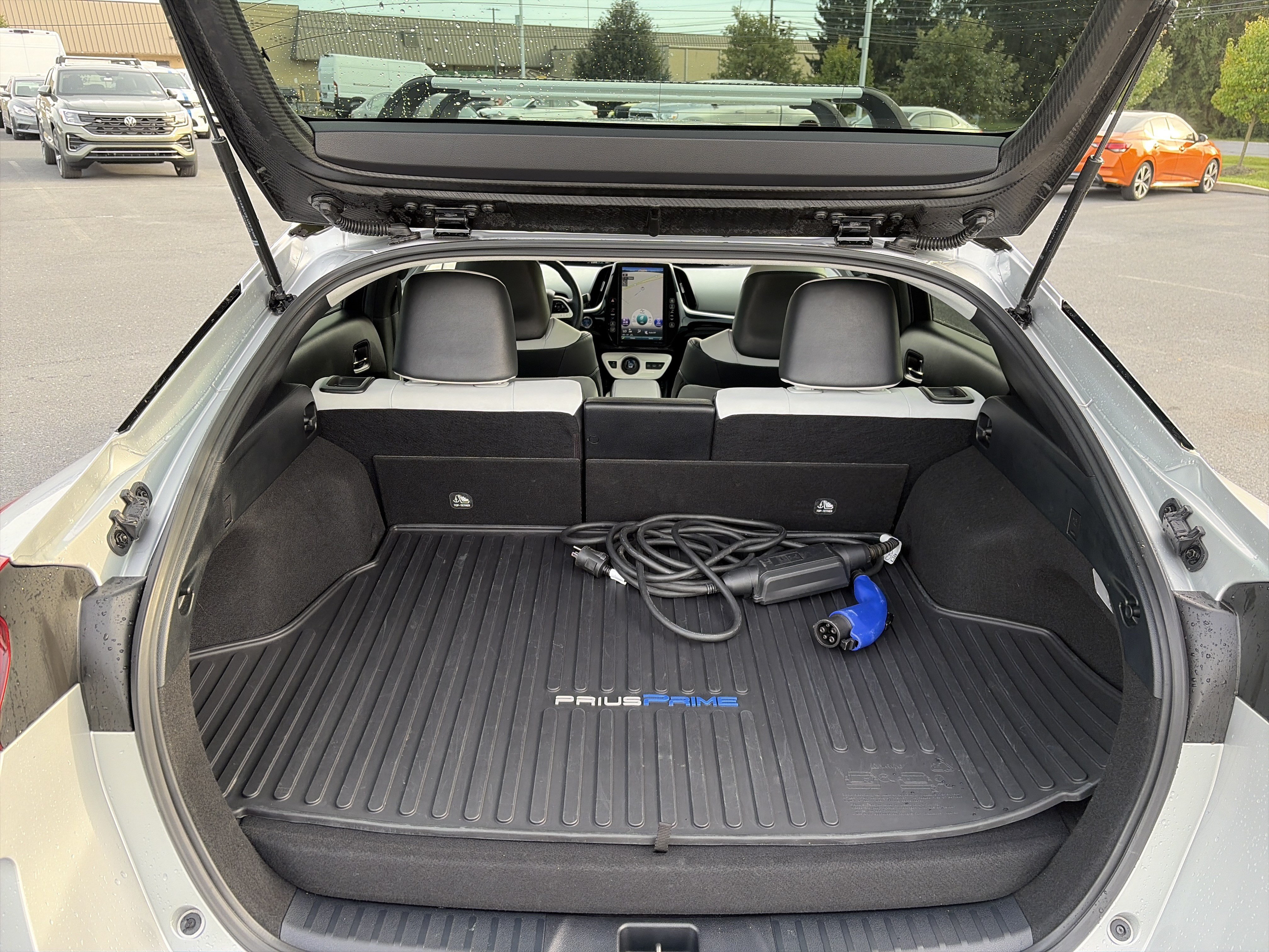 Used 2019 Toyota Prius Prime Premium FWD image 19