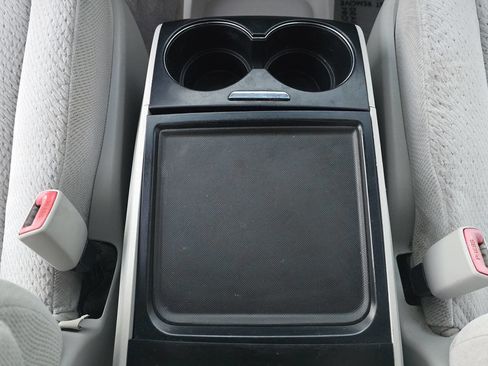 Used 2012 Toyota Sienna LE image 33