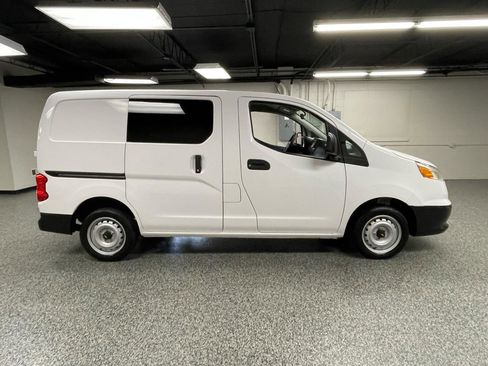 Used 2018 Chevrolet City Express LS image 3