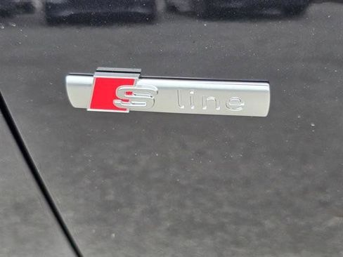 New 2025 Audi Q3 2.0T Premium Plus image 32