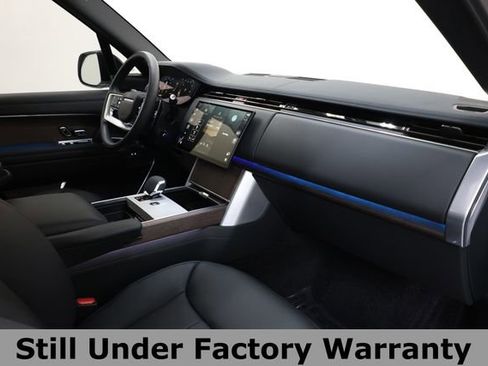 Used 2025 Land Rover Range Rover Long Wheelbase SE AWD/4WD image 18