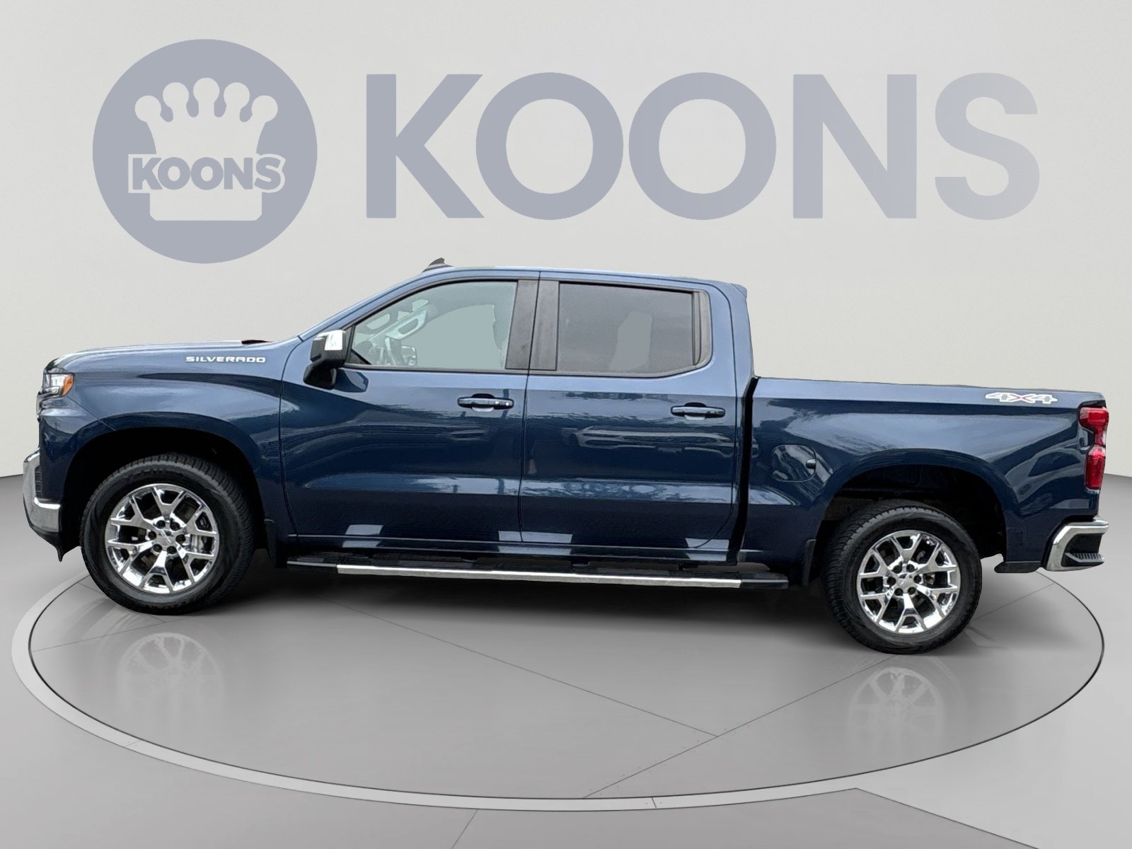 Used 2022 Chevrolet Silverado 1500 LT AWD/4WD image 2