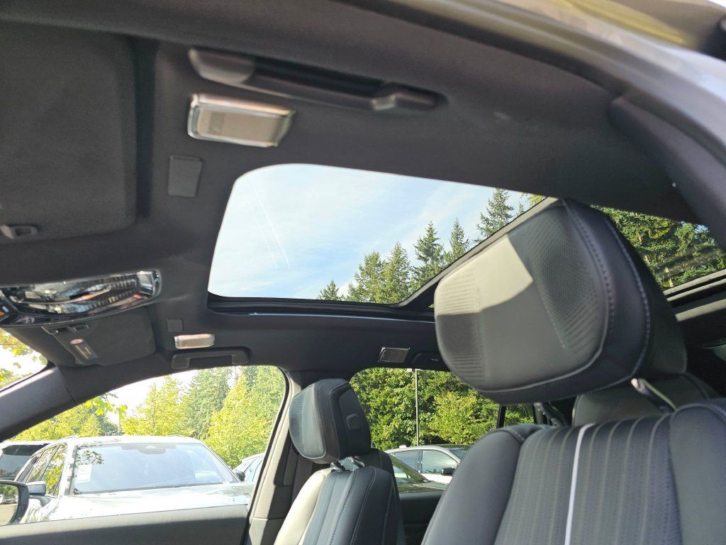 New 2027 Cadillac Vistiq Luxury AWD/4WD image 24
