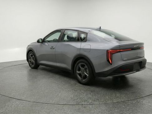 Used 2025 Kia K4 FWD image 6