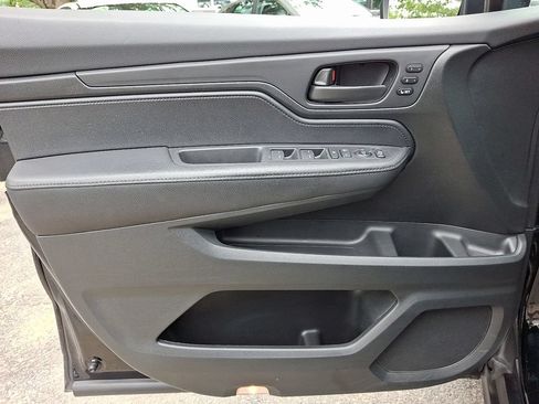 Used 2024 Honda Odyssey EX-L image 13