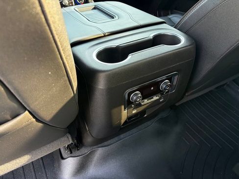 Used 2023 Chevrolet Tahoe High Country AWD/4WD image 27