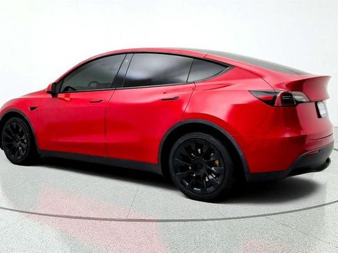 Used 2023 Tesla Model Y Long Range AWD/4WD image 7