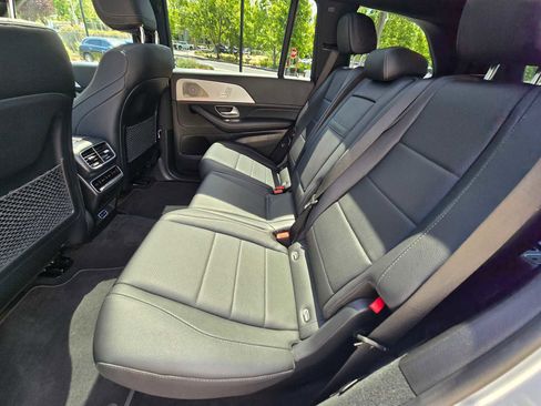 Certified 2024 Mercedes-Benz GLS 450 4MATIC image 21