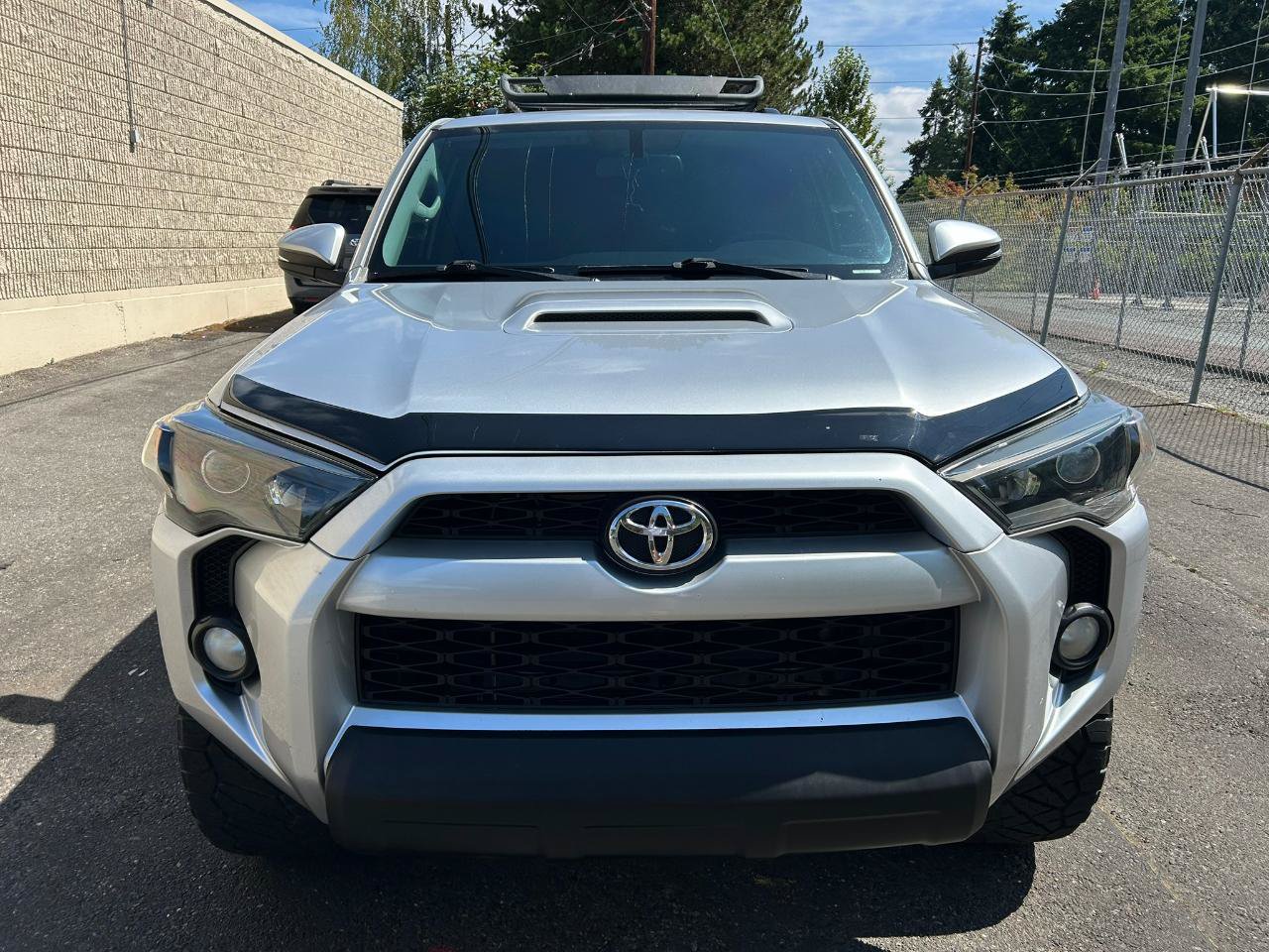 Used 2015 Toyota 4Runner Trail Premium AWD/4WD image 2