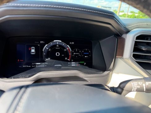 Used 2023 Toyota Sequoia Capstone AWD/4WD image 11