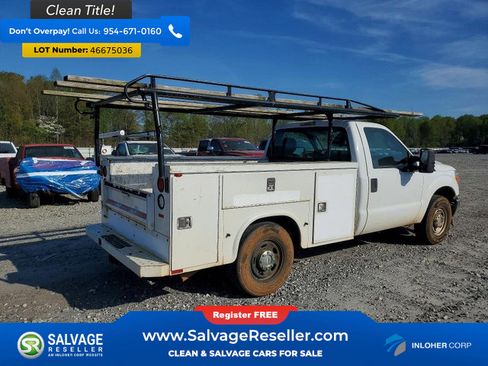 Used 2013 Ford F250 XL w/ XL Value Pkg image 4