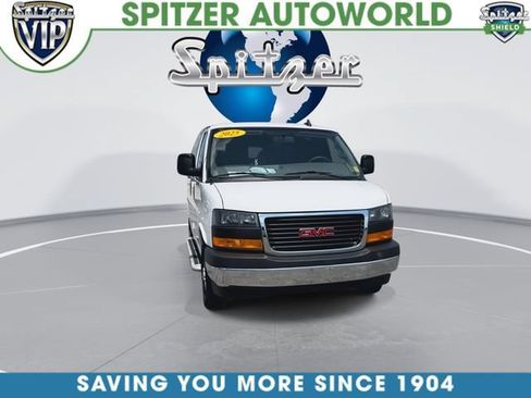 Used 2025 GMC Savana 2500 w/ Driver Convenience Package RWD image 3