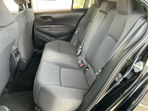 Used 2023 Toyota Corolla LE w/ Carpet Mat Package (TMS) FWD image 17