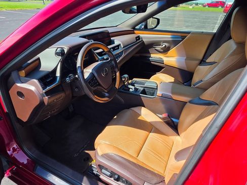Used 2019 Lexus ES 350 w/ Accessory Package FWD image 9