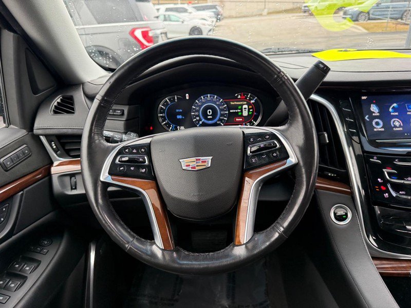 Used 2019 Cadillac Escalade Premium Luxury AWD/4WD image 13