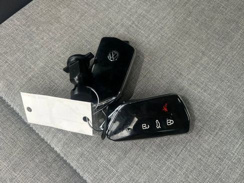 Used 2023 Volkswagen ID.4 Pro image 31