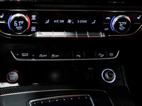 Used 2018 Audi SQ5 Premium Plus w/ S Sport Package image 35