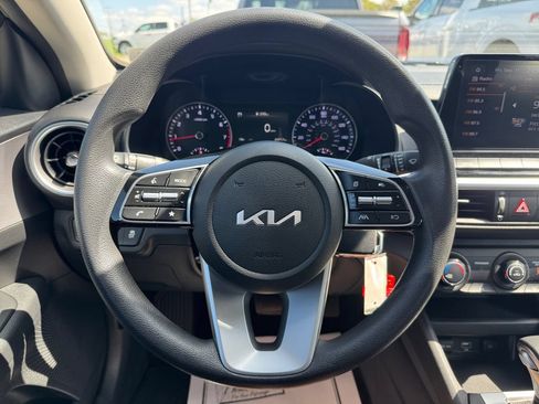 Certified 2024 Kia Forte LXS w/ LXS Technology Package FWD image 15