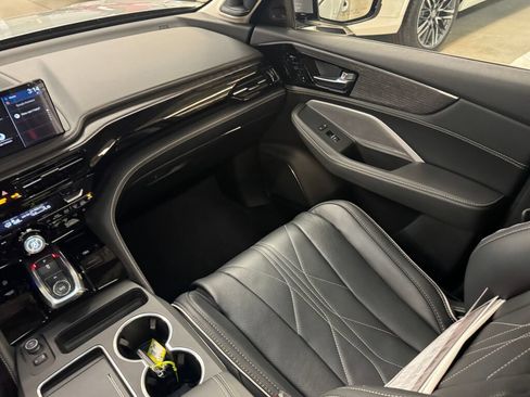 Certified 2026 Acura MDX SH-AWD w/ Advance Package image 18
