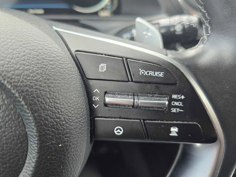 Used 2022 Hyundai Sonata Limited w/ Preferred Accessory Package image 31