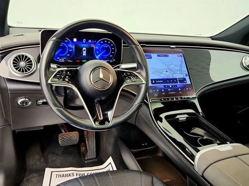 Used 2023 Mercedes-Benz EQS 450+ SUV image 11