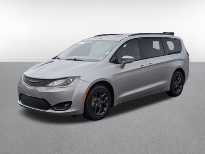 Used 2020 Chrysler Pacifica Touring-L Plus w/ S Appearance Package