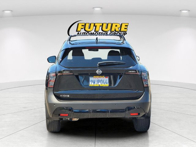 Certified 2026 Nissan Kicks SV w/ SV Premium Package FWD image 8