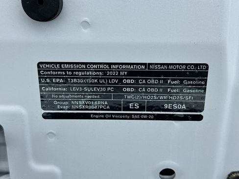 Used 2022 Nissan Versa SV image 19