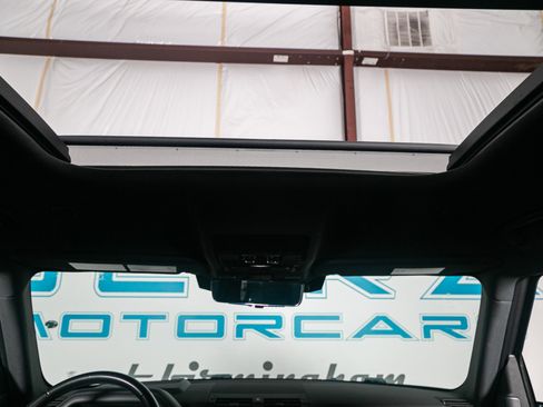 Used 2020 Land Rover Defender 110 X image 30