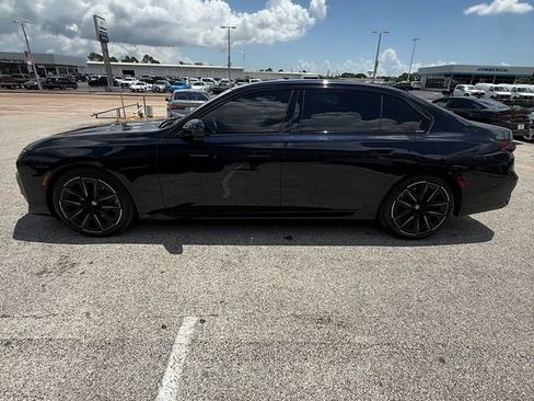 Used 2023 BMW 760i xDrive AWD/4WD image 4
