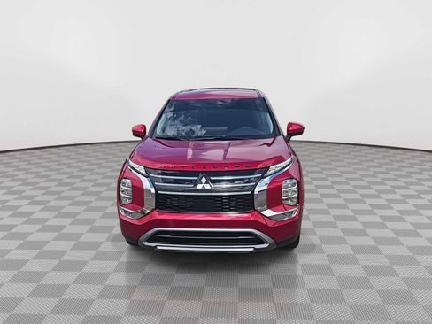 Used 2026 Mitsubishi Outlander SE FWD image 3