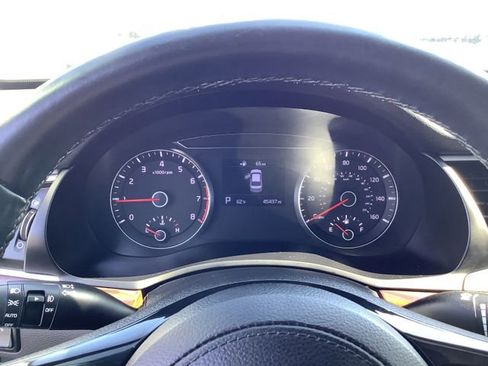 Used 2019 Kia Cadenza Technology image 14