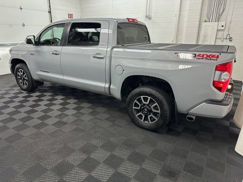 Used 2019 Toyota Tundra Limited w/ Limited Premium Package AWD/4WD image 6