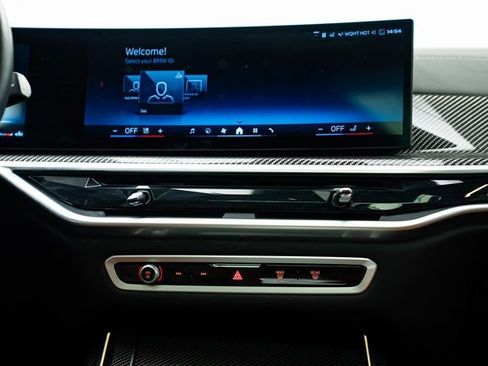 Used 2026 BMW X7 M60i image 34