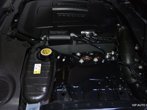 Used 2015 Jaguar XKR R image 27