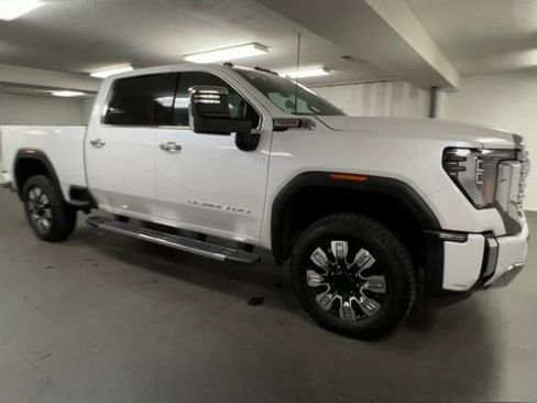 Certified 2024 GMC Sierra 2500 Denali w/ Denali Reserve Package AWD/4WD image 2