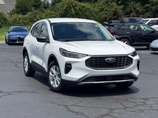 Used 2024 Ford Escape Active FWD video 1