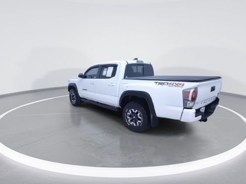 Used 2020 Toyota Tacoma TRD Off-Road w/ TRD Premium Off Road Package image 7