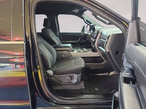 Used 2018 Ford Expedition Max XLT RWD image 24