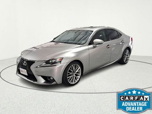 Used 2016 Lexus IS 200t w/ Premium Package RWD image 2