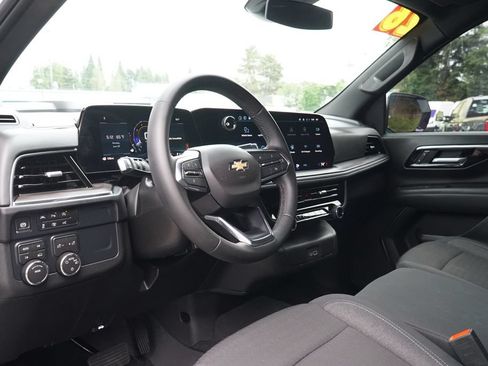 Used 2026 Chevrolet Tahoe LS AWD/4WD image 21
