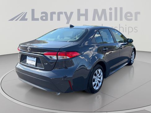 Used 2024 Toyota Corolla LE FWD image 5
