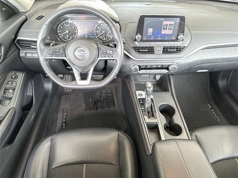 Used 2022 Nissan Altima 2.5 SR image 15