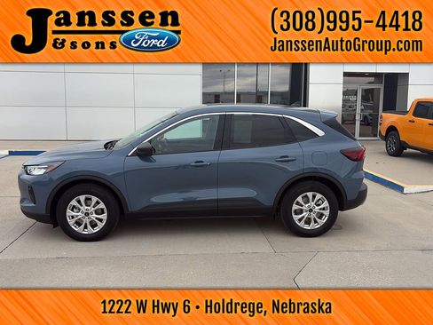 Used 2024 Ford Escape Active FWD image 1