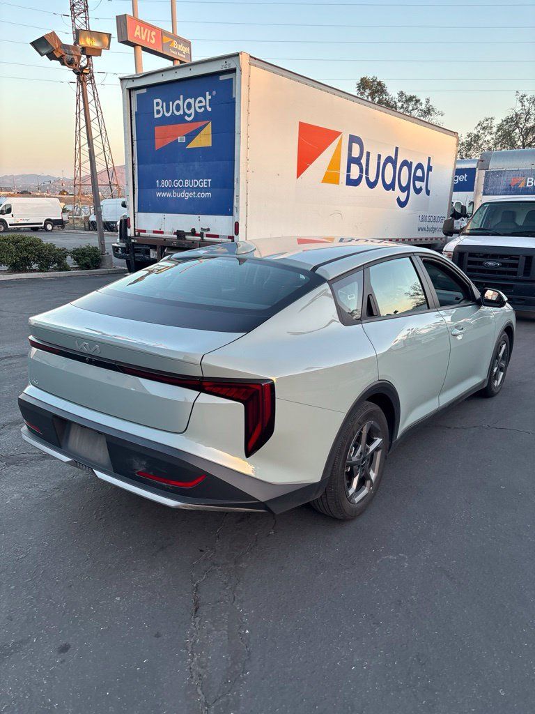 Used 2025 Kia K4 FWD image 4