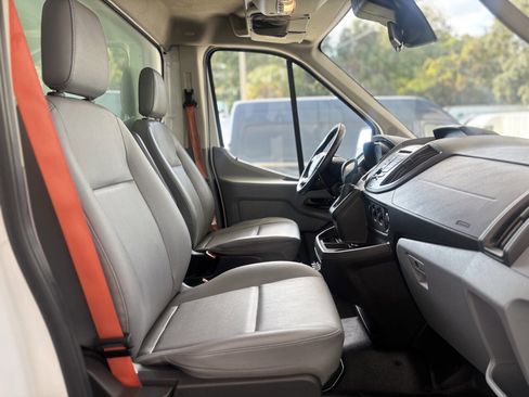 Used 2019 Ford Transit 350 350 HD 2dr 156 in. WB DRW Chas image 23